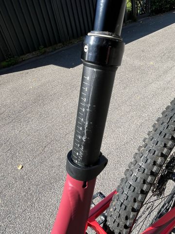 Used Canyon Neuron 5 2022 2022 Mountainbike, Red, 27.5, 29 — image 9 of 10