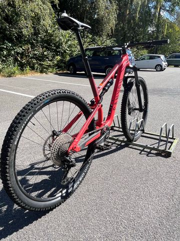 Used Canyon Neuron 5 2022 2022 Mountainbike, Red, 27.5, 29 — image 4 of 10