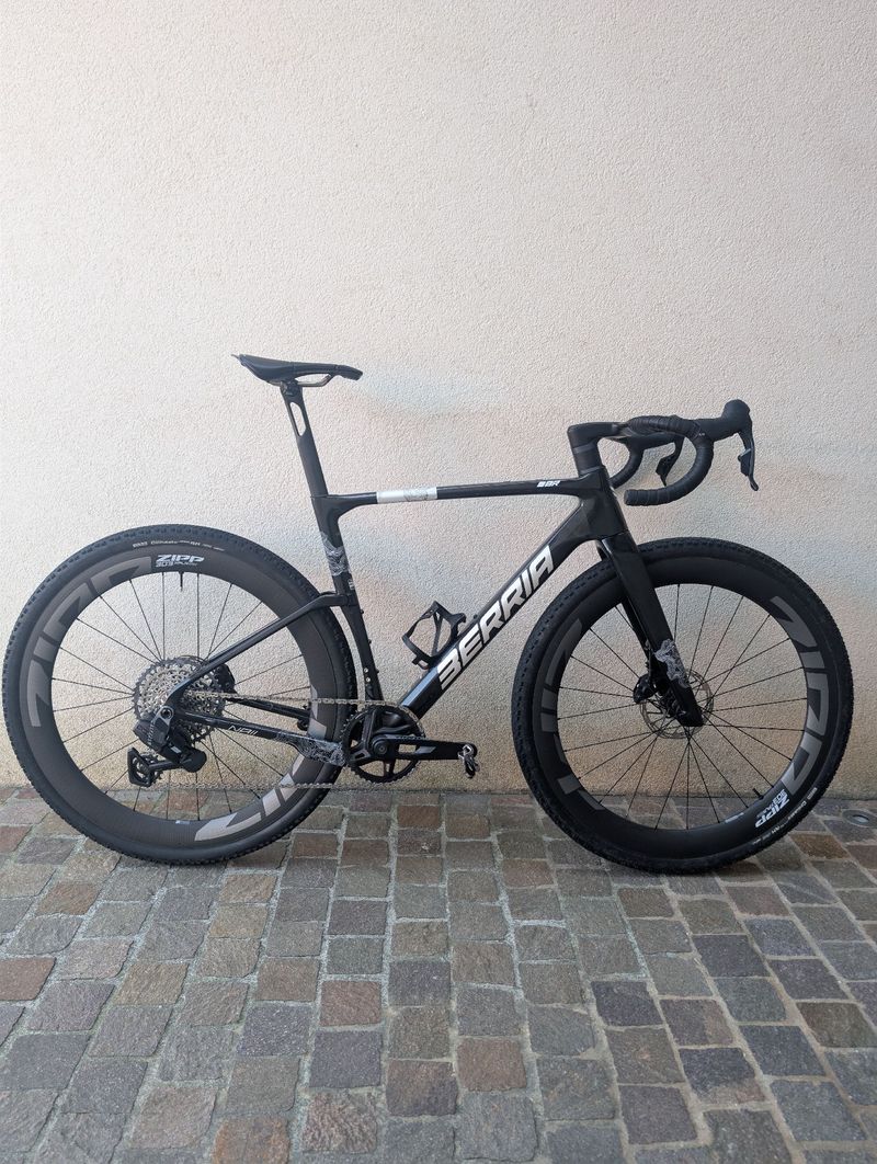 Used Berria NAII BR RIVAL XPLR AXS PWM 2026 2026 Road & Gravel