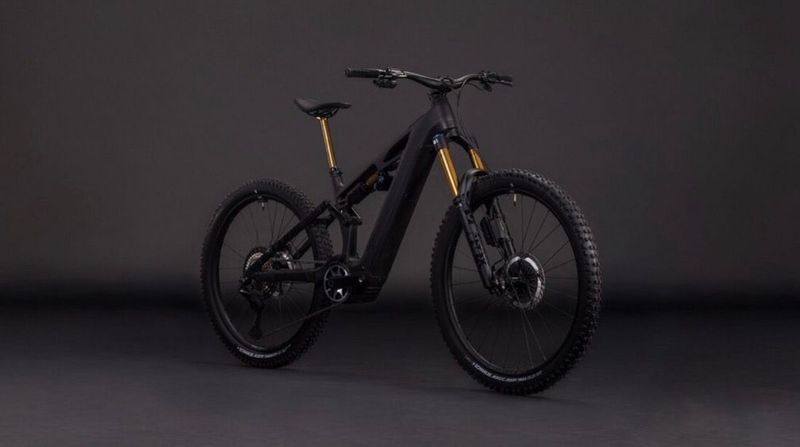 Tweedehands CUBE Stereo hybrid Shimano Deore XT 2024 MTB