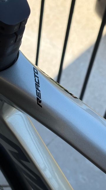 Used Merida REACTO 6000 Di2 2024 2024 Road & Gravel, Light Gray — image 10 of 11