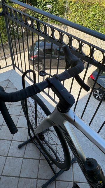 Used Merida REACTO 6000 Di2 2024 2024 Road & Gravel, Light Gray — image 9 of 11