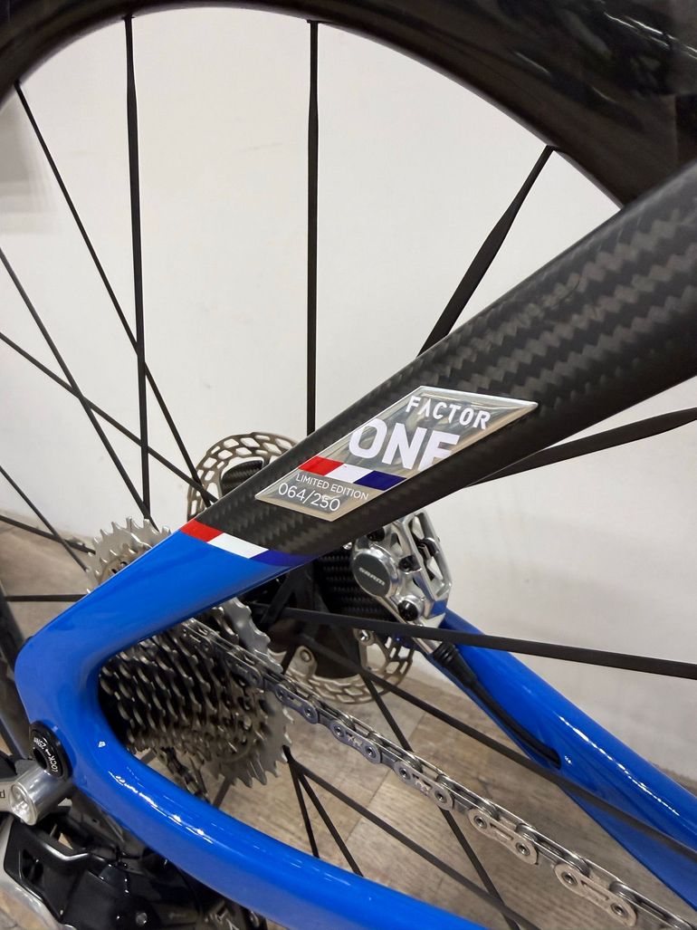 Used Factor One SRAM Red eTap AXS 2027 Road & Gravel, Blue — image 4 of 8