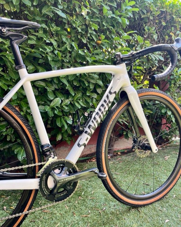 Used Specialized Epic - S works Shimano Ultegra Di2 2018 Road & Gravel, White — image 2 of 5