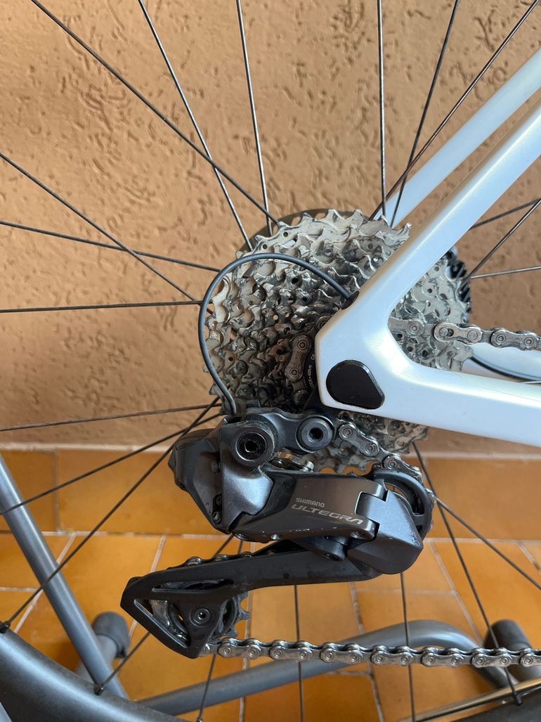 Used Colnago V4RS Shimano Ultegra Di2 2025 Road & Gravel, White — image 4 of 12