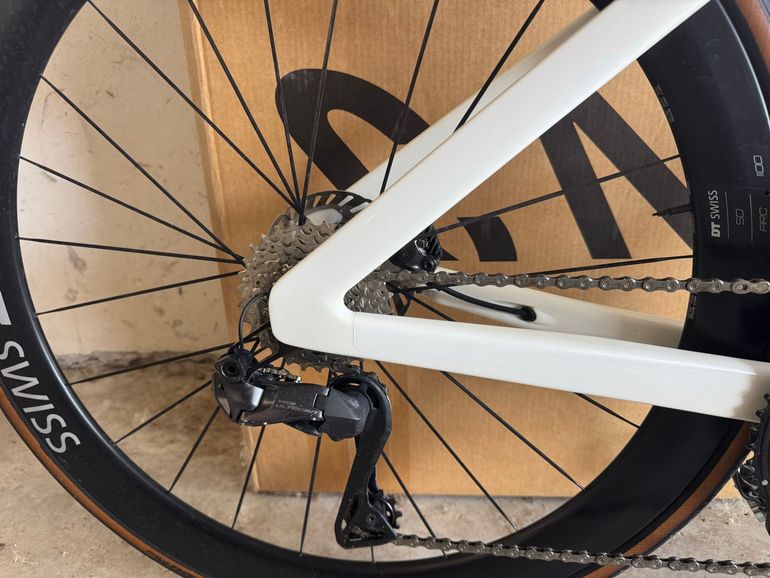 Brugt Canyon Aeroad CF SLX 8 Di2 2025 2025 Road & Gravel — billede 4 af 9