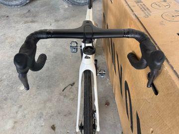 Brugt Canyon Aeroad CF SLX 8 Di2 2025 2025 Road & Gravel — billede 5 af 9
