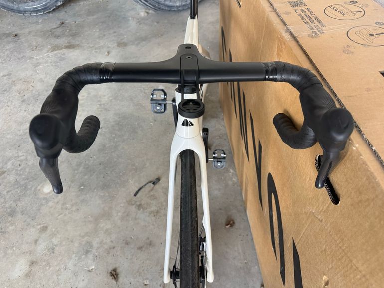 Brugt Canyon Aeroad CF SLX 8 Di2 2025 2025 Road & Gravel — billede 5 af 9