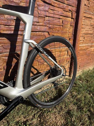 Used Merida REACTO 6000 2023 2023 Road & Gravel, Light Gray — image 3 of 6