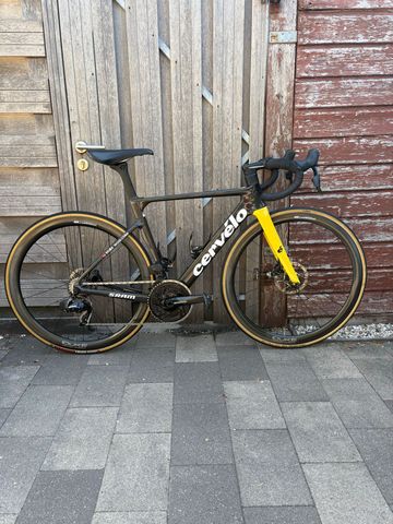 Used Cervélo Soloist SRAM Force eTap AXS 2024 Road & Gravel, Black — image 1 of 20
