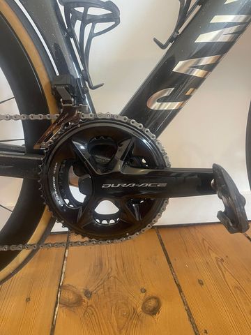 Used Canyon Aeroad CFR Di2 2026 2026 Road & Gravel, Black — image 3 of 12