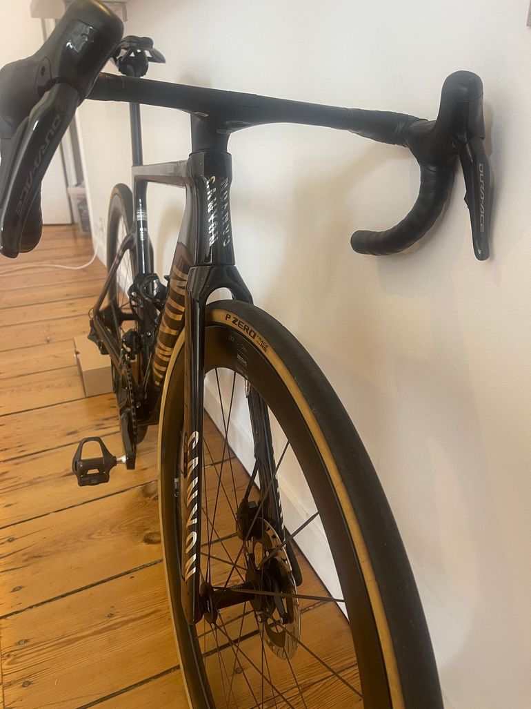 Used Canyon Aeroad CFR Di2 2026 2026 Road & Gravel, Black — image 5 of 12
