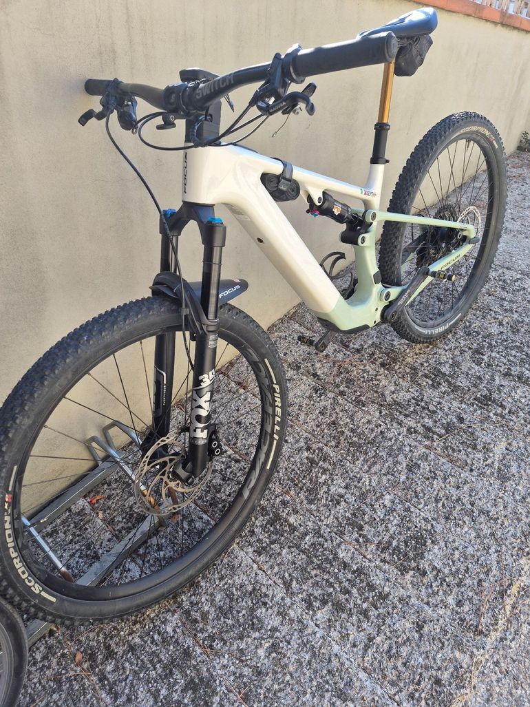 Brugt Focus VAM² SL 9.8 2024 2024 Mountainbike — billede 6 af 6