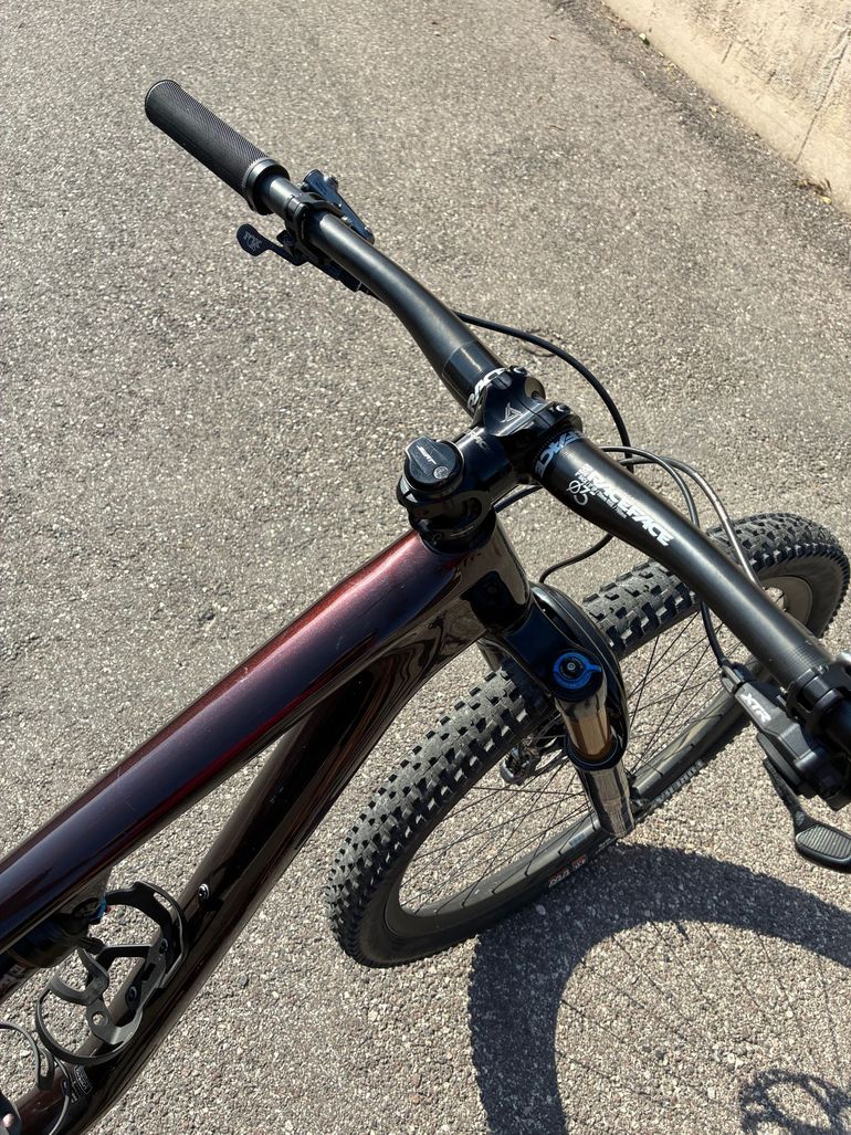 Specialized Epic EVO Pro 2022 2022 Mountainbike d'occasion — image 8 sur 11
