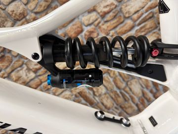 Gebrauchtes Specialized Turbo Levo Comp 2021 2021 Mountainbike, Weiß — Bild 12 von 13