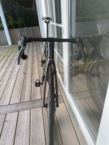 Gebrauchtes Scott Addict RC Pro 2021 2021 Road & Gravel, Violett — Bild 5 von 7