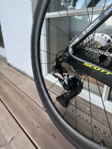 Gebrauchtes Scott Addict RC Pro 2021 2021 Road & Gravel, Violett — Bild 4 von 7
