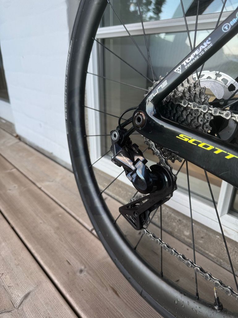 Gebrauchtes Scott Addict RC Pro 2021 2021 Road & Gravel, Violett — Bild 4 von 7