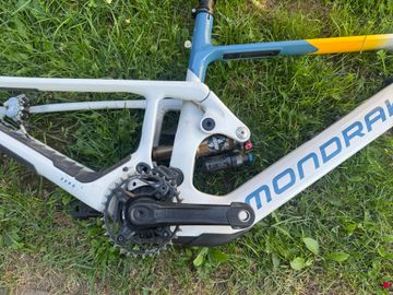 Used Mondraker NEAT RR 2024 Frameset 2024 Mountainbike, White, 29 — image 2 of 5
