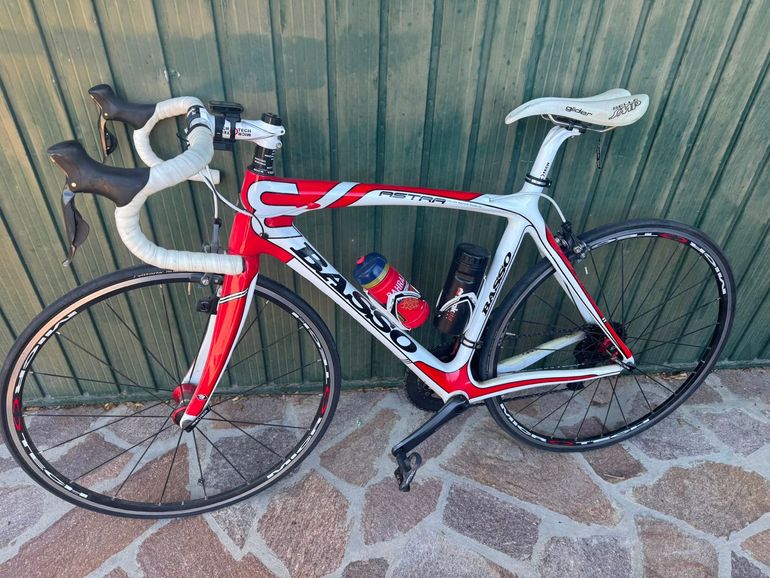 Used Basso Astra Shimano Ultegra 2014 Road & Gravel, White — image 2 of 8