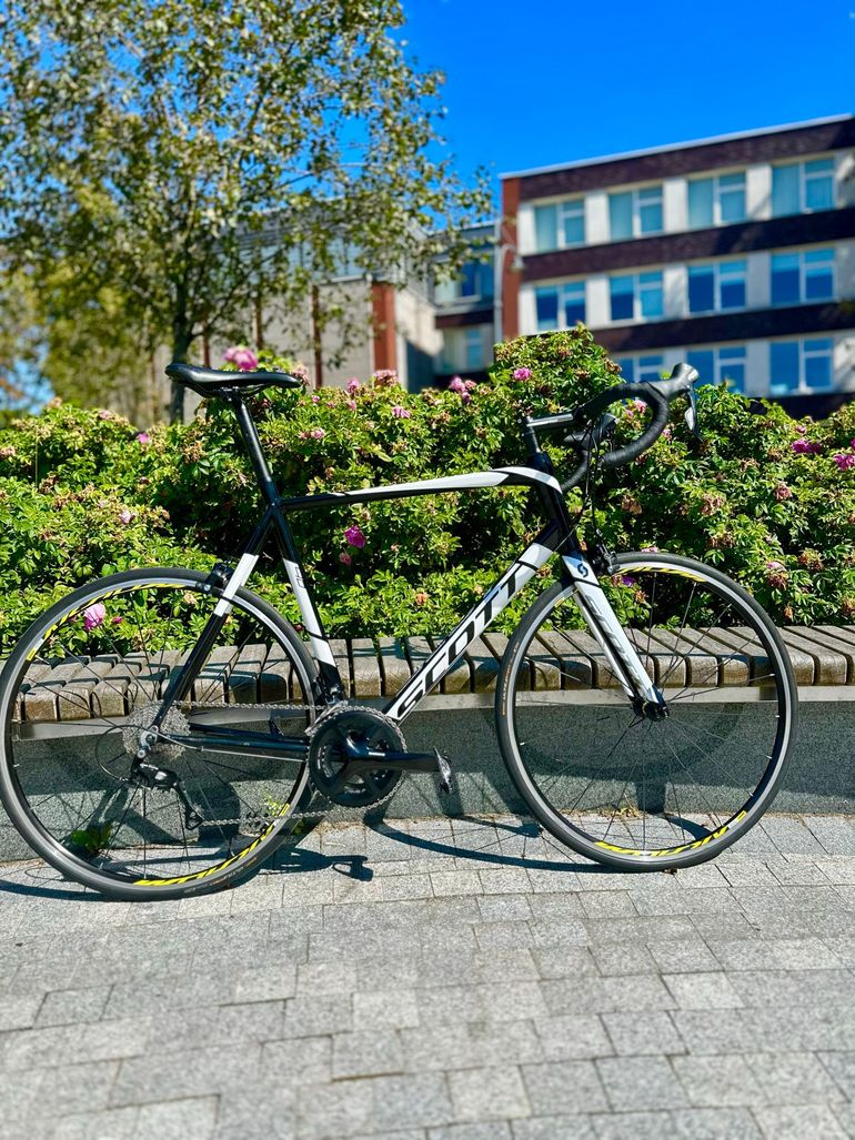 Używany Scott Speedster Shimano 105 2016 Road & Gravel — zdjęcie 1 z 8