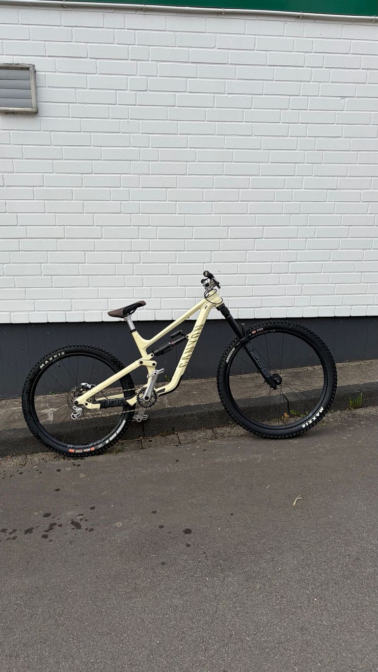 Used Canyon Torque 6 2025 2025 Mountainbike, Orange, 29, 27.5 — image 1 of 11