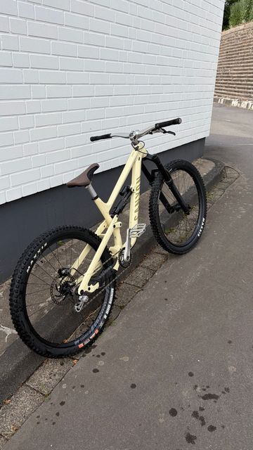 Used Canyon Torque 6 2025 2025 Mountainbike, Orange, 29, 27.5 — image 5 of 11