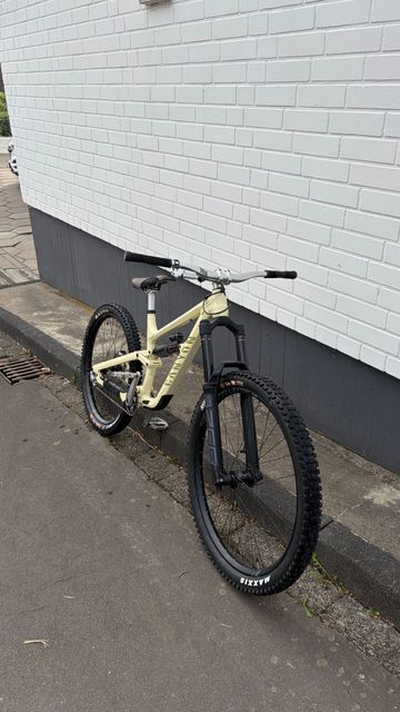 Used Canyon Torque 6 2025 2025 Mountainbike, Orange, 29, 27.5 — image 4 of 11