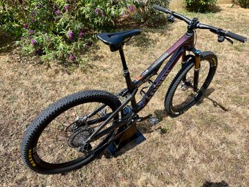 Used Canyon Neuron CF LTD 2024 2024 Mountainbike, Black, 27.5, 29 — image 3 of 4