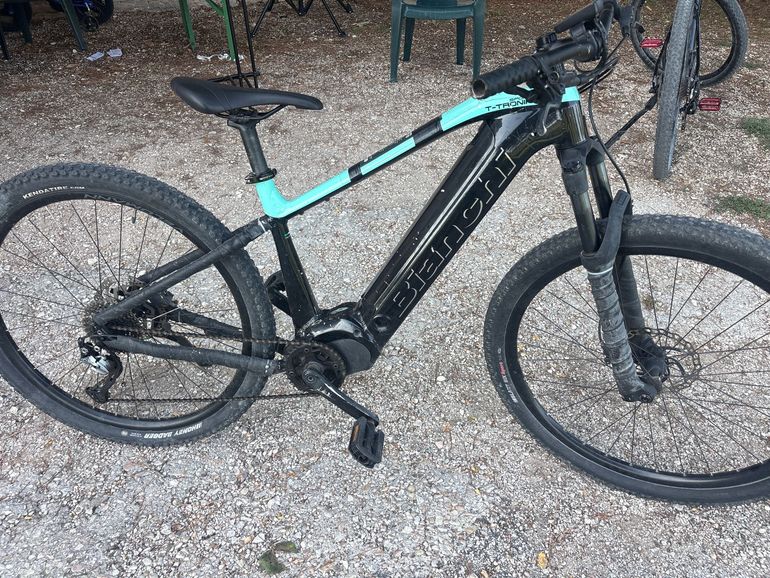 Gebrauchtes Bianchi Custom Other Shimano 2022 Mountainbike, Schwarz — Bild 2 von 3