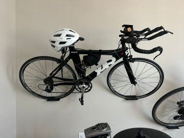 Used Quintana Roo Custom Shimano 105 2012 Road & Gravel, Black — image 1 of 10