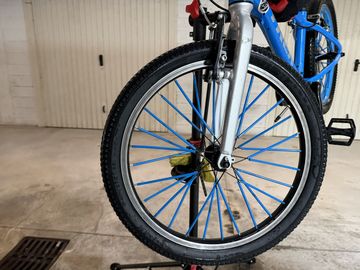 Used Trek Wahoo 20 2023 2023 Youth, Blue — image 2 of 4