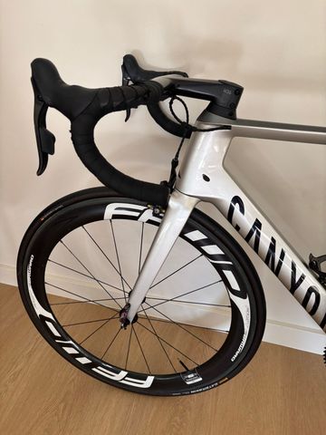 Použité Canyon Aeroad SRAM Red eTap AXS 2018 Road & Gravel — obrázek 10 z 19