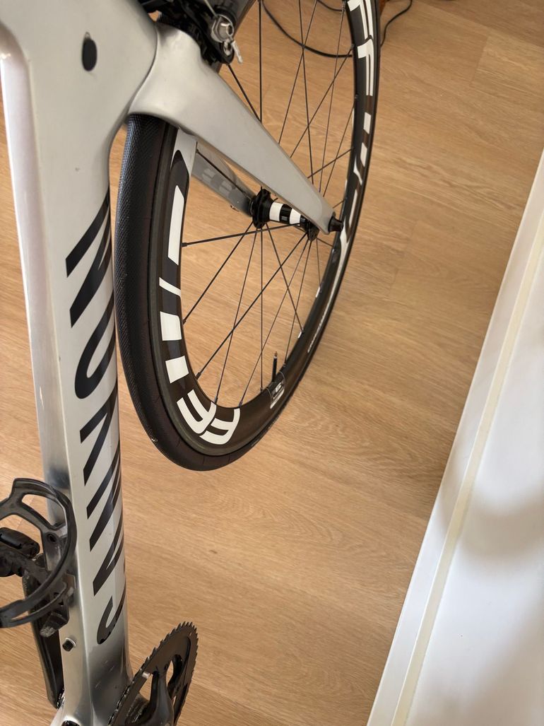 Použité Canyon Aeroad SRAM Red eTap AXS 2018 Road & Gravel — obrázek 8 z 19