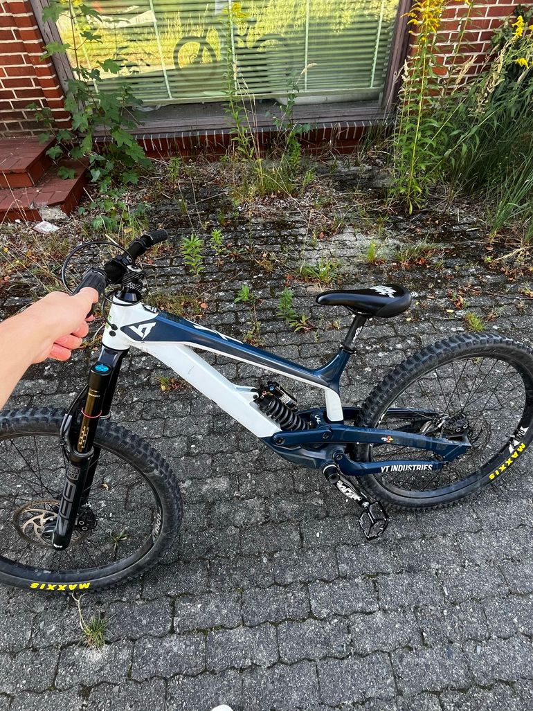 YT Industries TUES 27 AL Base 2019 2019 Mountainbike usato, Bianco — immagine 5 di 7