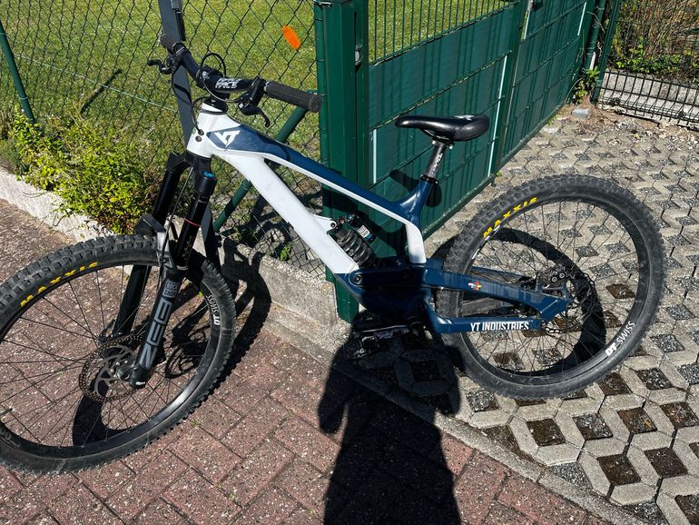 YT Industries TUES 27 AL Base 2019 2019 Mountainbike usato, Bianco — immagine 6 di 7