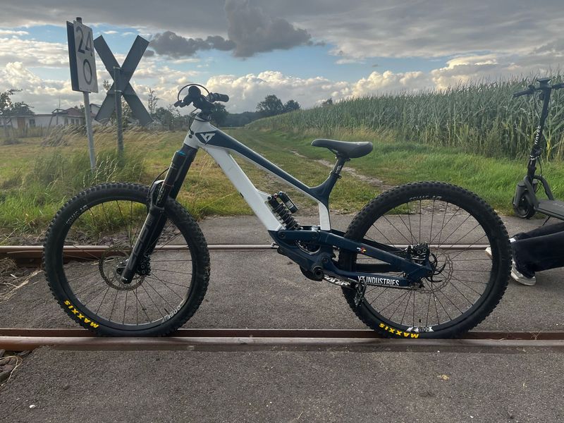 Gebrauchtes YT Industries TUES 27 AL Base 2019 2019 MTB