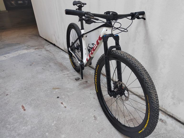 Käytetty Trek Procaliber 9.8 2021 2021 Mountainbike — kuva 3 / 9
