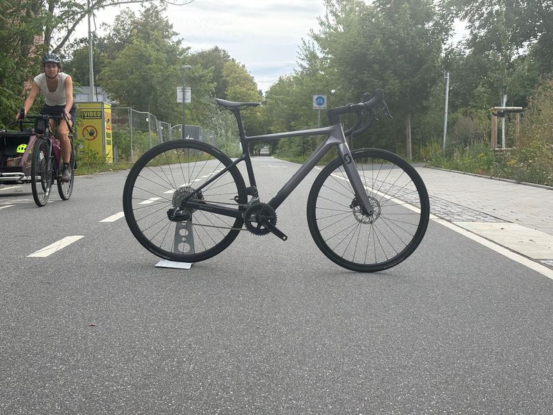Used Scott Sott Contessa Addict 15 SRAM Rival eTap AXS 2022 Road & Gravel