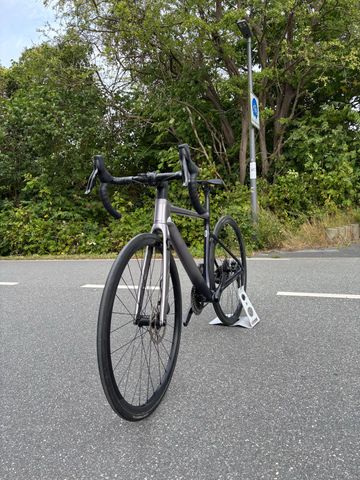 Used Scott Sott Contessa Addict 15 SRAM Rival eTap AXS 2022 Road & Gravel, Light Gray — image 6 of 7