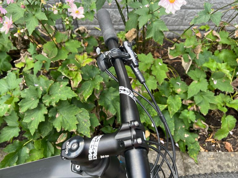 Used Canyon Lux CF 7 2021 2021 Mountainbike, Black, 29 — image 4 of 10