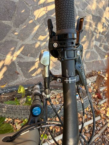 Used Trek Top Fuel 9.7 2018 2018 Mountainbike, Light Gray, 27.5, 29 — image 5 of 5