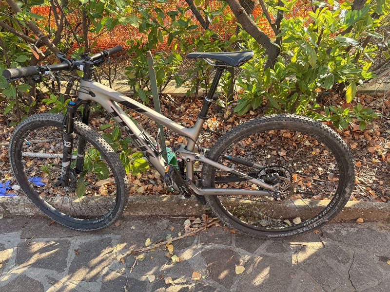 Tweedehands Trek Top Fuel 9.7 2018 2018 MTB
