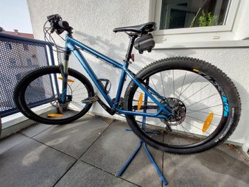 Used Canyon Custom Shimano Deore XT 2017 Mountainbike, Blue — image 2 of 7