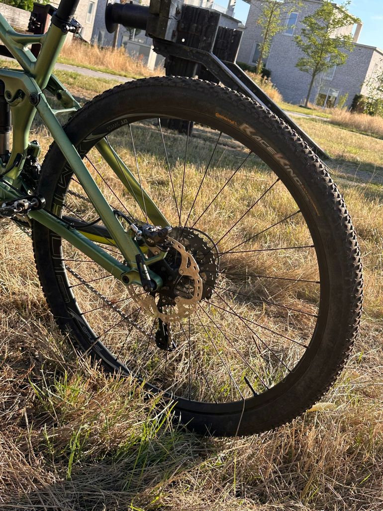Used Canyon Nerve Shimano Deore XT 2016 Mountainbike, Green — image 4 of 8