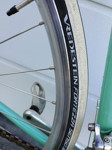 Used Bianchi Custom Shimano 105 1995 Road & Gravel, Green — image 17 of 18