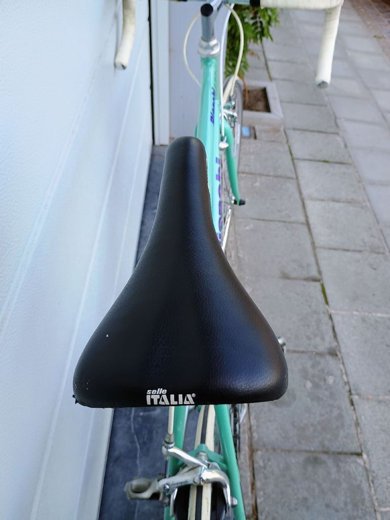 Used Bianchi Custom Shimano 105 1995 Road & Gravel, Green — image 14 of 18