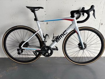 Použité BMC roadmachine 01 2017 2017 Road & Gravel — obrázek 1 z 5