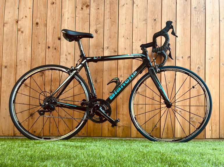 Used Bianchi 928 Shimano Ultegra 2009 Road & Gravel, Black — image 6 of 11