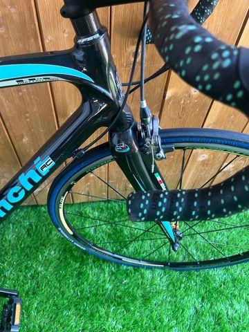 Used Bianchi 928 Shimano Ultegra 2009 Road & Gravel, Black — image 10 of 11